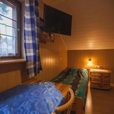 Cztery Pory Roku Hébergement de vacances Dźwirzyno